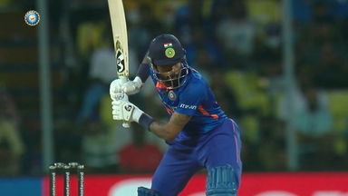IND vs AUS 2023, 3RD ODI:  Hardik Pandya  Six