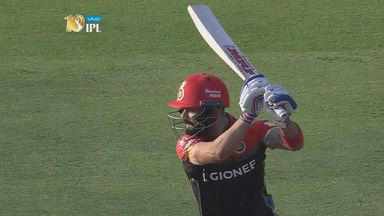 Virat Kohli's lone fight of 55 (48)