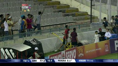 M7: T&T vs SRH –  Thisara Perera Six