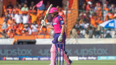 Jos Buttler's classy and entertaining 54(22)