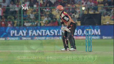 M8: RCB vs SRH – David Warner Six