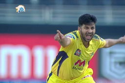 Shardul 3/28 impresses amidst non-stop attack