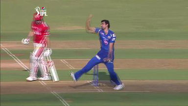 M22: MI vs KXIP–  Wriddhiman Saha Six