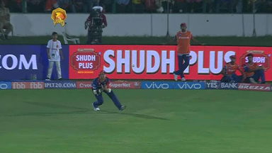 M50: GL vs DD – VIVO perfect catch of the match – Corey Anderson