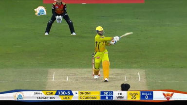 M14: CSK vs SRH – MS Dhoni Six