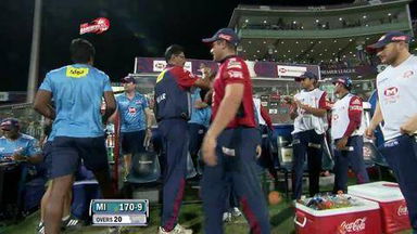 Match 36 DD vs MI – Malinga's Wicket