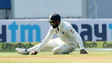 A slide in the outfield that almost hurt Virat Kohli