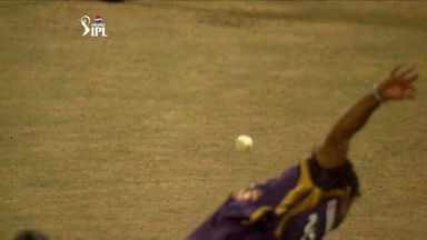 M12: RCB vs KKR – Chris Gayle Six