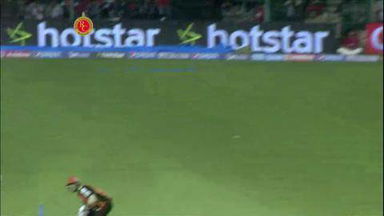 M8: RCB vs SRH – AB de Villiers Six