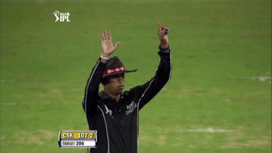 Match 13 CSK vs RCB – Dhoni's 1st Six