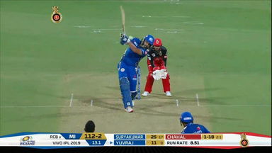 M07: RCB vs MI – Yuvraj Singh Six