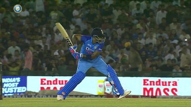 IND vs AUS 2022, 1ST T20I: Suryakumar Yadav Six
