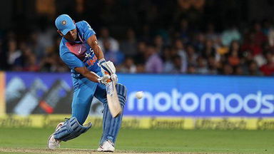 MS Dhoni's half century in under a minute
