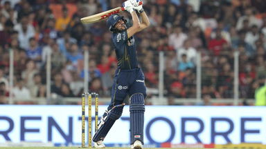 Titanic start! Gill's 24-run blitz vs Hazlewood
