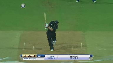 IND vs NZ 2017, 1st ODI: Tom Latham Six