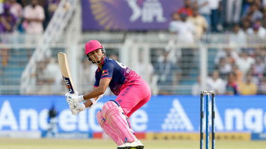 Yashasvi Jaiswal provides balanced start with 39(29)