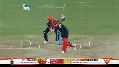M39: SRH vs RCB – Virat Kohli Six