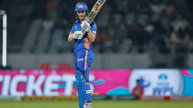 Brilliant Nat Sciver-Brunt's solid 65*(45) propels MI to 154/5