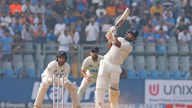 4,4,4: Rishabh Pant off the blocks early