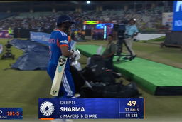 IND-W vs ZIM-W 2026, 1st T20I: Deepti Sharma Wicket