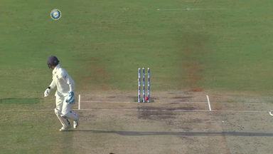 That moment when Ishan Kishan tried to pull off an MS Dhoni