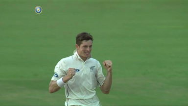 India VS NZ 2016, 2nd Test day 3 - Rohit Sharma Wicket