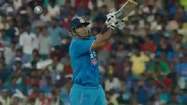 4TH ODI: IND vs SA – MS Dhoni Wicket