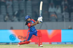 Niki Prasad leads DC's fight with 47(24)