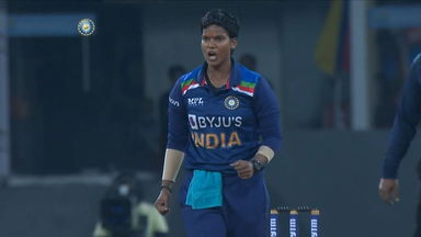 INDW vs SAW 2021, 3rd T20I: Fall of Wickets