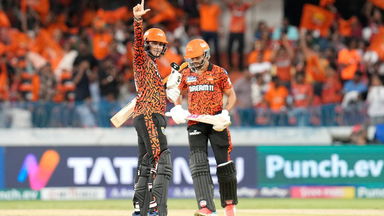 Abhishek Sharma entertains Hyderabad with 66(28)