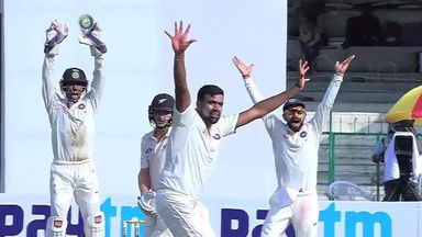 India VS NZ 2016, 1st Test day 4 - Kane Williamson Wicket
