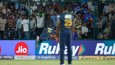 Superman in the Deep! Glenn Phillips nearly pulls off the Catch of the Season