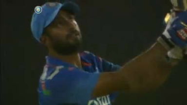 2ND ODI: IND vs SL – Ambati Rayudu Six