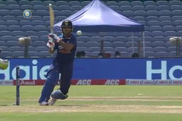 Shikhar Dhawan's splendid 67(56) in decider