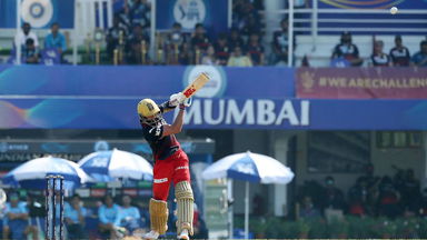6+4 - A Virat Kohli delight to the eye