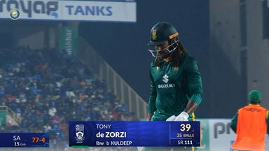 IND vs SA 2025, 1st ODI: Tony De Zorzi Wicket