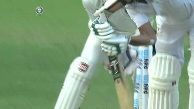 3rd Test : IND vs SA  –  Imran Tahir Wicket