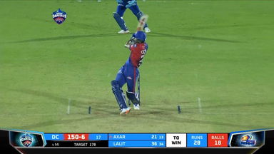 M02: DC vs MI – Axar Patel Six