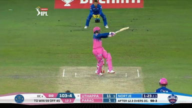 M30: DC vs RR – Robin Uthappa Six