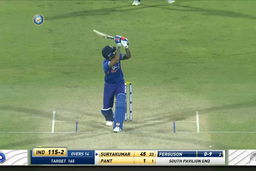 IND vs NZ 2021, 1ST T20I : Suryakumar Yadav Six