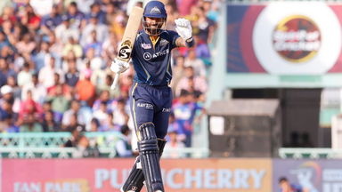 Hardik Pandya makes GT fans smile in Lucknow with 66(49)