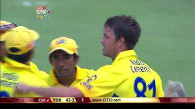 M17: CSK vs YOR – Root c Saha b Morkel