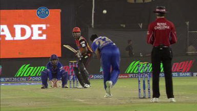 M30: RR vs SRH –  Lokesh Rahul Wicket