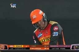 Jason Roy announces his SRH arrival with fiery 60