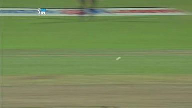 M2: KKR vs DD – Karun Nair Wicket