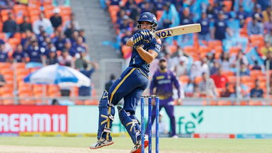 Hat-trick of fours: Abhinav Manohar attacks straightaway