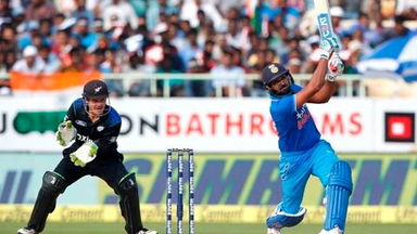 IND vs NZ 2016, 5th ODI: Super Sixes