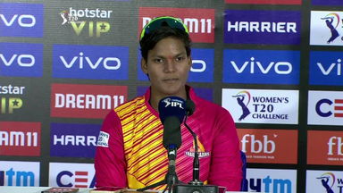 Smriti told me to focus on dot balls - Deepti