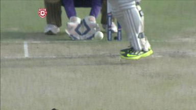 M20: KXIP vs KKR – David Hussey Wicket