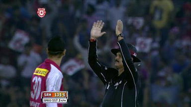 M59: KXIP vs SRH – Parthiv Patel Six